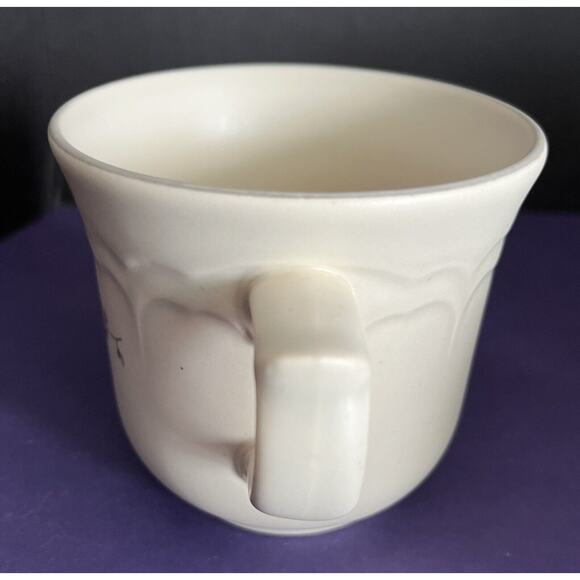 Pfaltzgraff Heirloom (3) Flat Coffee Cups Gray & White Flowers Scalloped - Picture 6 of 9